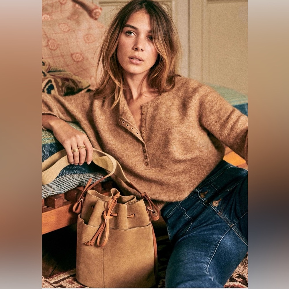 NWOT Sezane Leon Jumper in Camel color